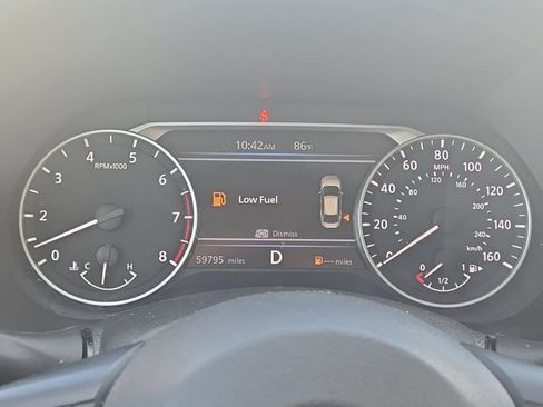 Used 2023 Nissan Sentra SV FWD image 5