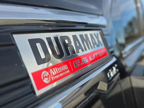 Used 2021 GMC Sierra 2500 Denali w/ Denali Ultimate Package image 9