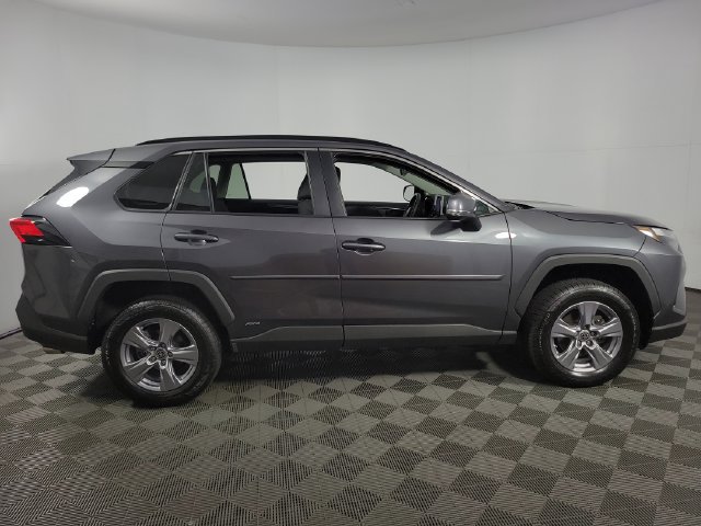 Used 2024 Toyota RAV4 LE AWD/4WD image 11