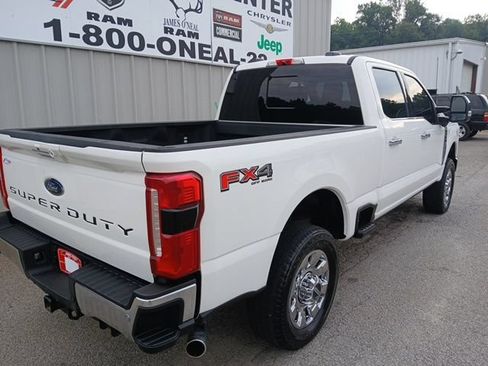 Used 2024 Ford F250 Lariat w/ Lariat Ultimate Package AWD/4WD image 3
