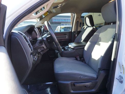 Used 2019 RAM 2500 Big Horn image 18