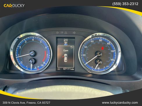 Used 2017 Toyota Corolla SE image 17