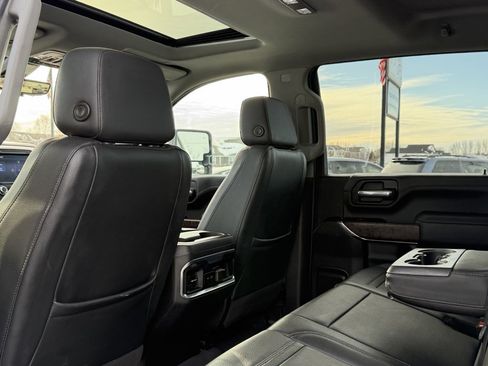 Used 2022 GMC Sierra 2500 Denali w/ Denali Ultimate Package image 28