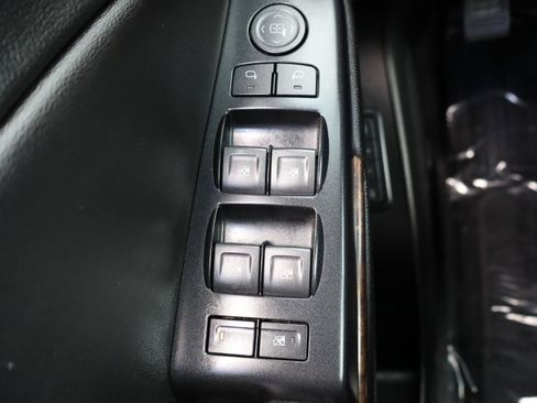 Used 2018 Chevrolet Tahoe LT RWD image 16