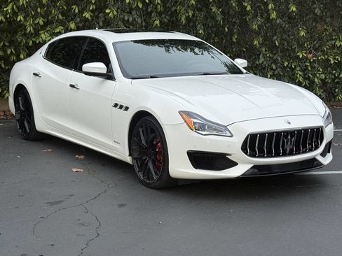 Used 2018 Maserati Quattroporte S GranSport image 3