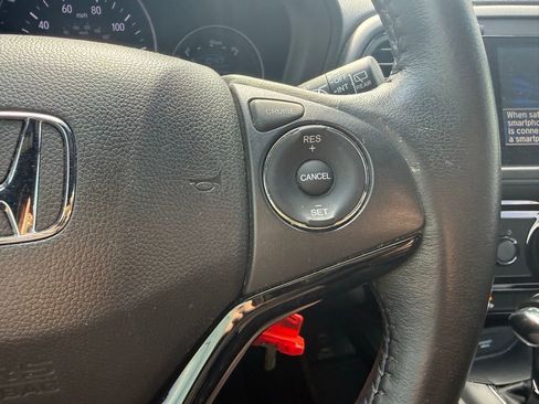 Used 2020 Honda HR-V Sport image 14