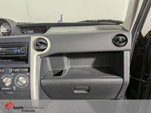 Used 2005 Scion xB FWD image 33