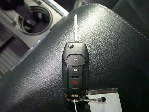 Used 2022 Ford F250 Lariat AWD/4WD image 19
