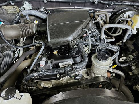 Used 2020 Toyota Tacoma SR5 image 31