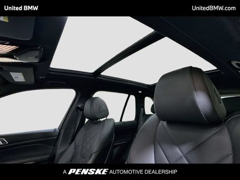Used 2024 BMW X5 xDrive40i w/ Premium Package AWD/4WD image 12