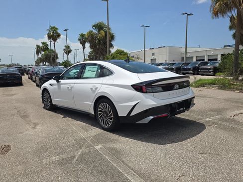 New 2026 Hyundai Sonata SEL FWD image 4