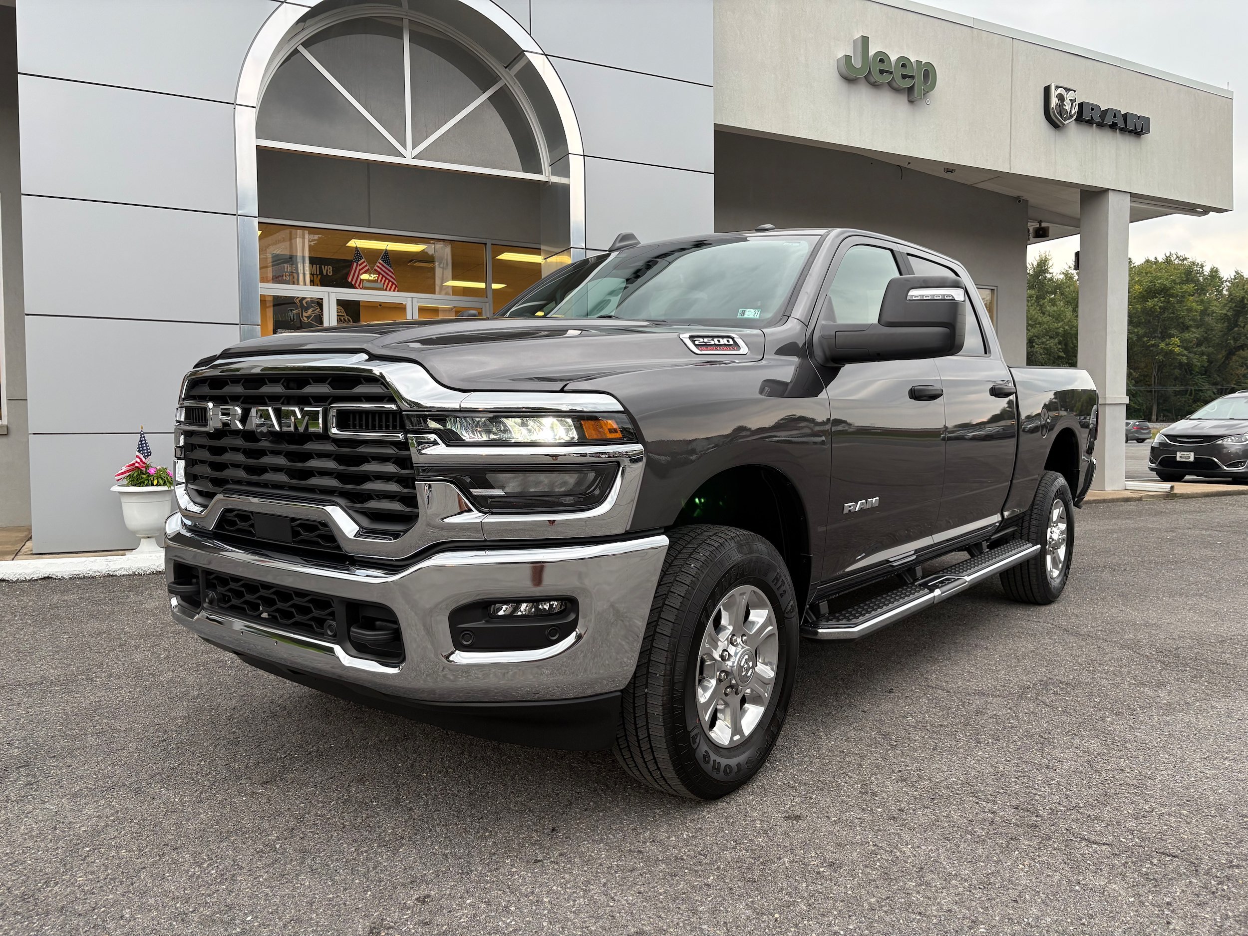 Certified 2026 RAM 2500 Big Horn AWD/4WD image 3