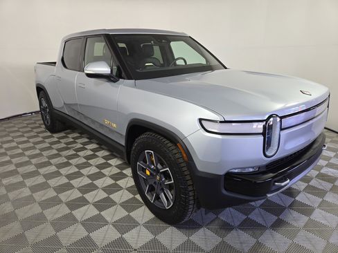 Used 2023 Rivian R1T Adventure AWD/4WD image 7