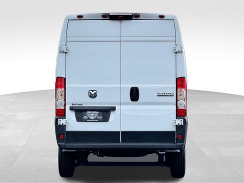 Used 2026 RAM ProMaster 2500 w/ Convenience Group FWD image 6