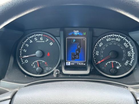 Used 2023 Toyota Tacoma SR AWD/4WD image 29