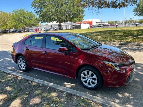 Certified 2025 Toyota Corolla LE image 7