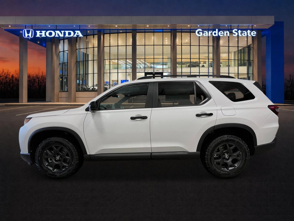 New 2026 Honda Pilot TrailSport image 2