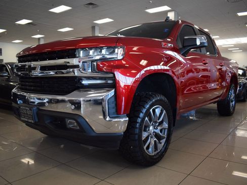 Used 2021 Chevrolet Silverado 1500 LT w/ All Star Edition Plus image 3