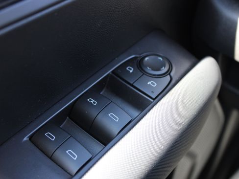 Used 2023 Chevrolet Colorado Z71 w/ Advanced Trailering Package image 26