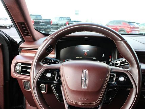 Used 2020 Lincoln Aviator Black Label w/ Class IV Trailer Tow Package AWD/4WD image 18
