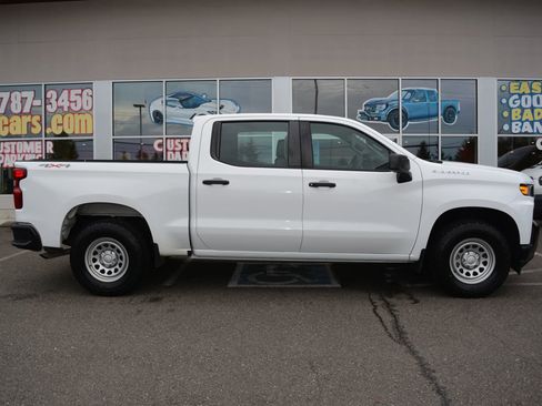 Used 2019 Chevrolet Silverado 1500 W/T w/ Trailering Package image 8