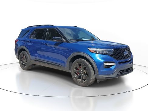 Used 2020 Ford Explorer ST w/ ST Street Pack image 2