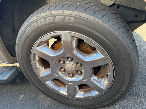 Used 2013 Ford F150 King Ranch w/ King Ranch Luxury Pkg image 2