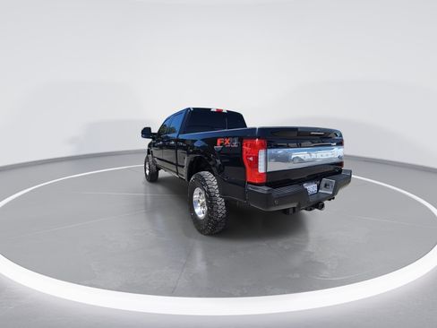 Used 2017 Ford F250 Platinum w/ Platinum Ultimate Package AWD/4WD image 3