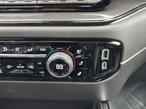 Used 2024 Chevrolet Silverado 1500 ZR2 w/ Technology Package image 28