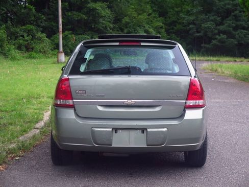Used 2005 Chevrolet Malibu LS w/ Preferred Equipment Group FWD image 24
