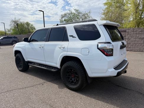 Used 2022 Toyota 4Runner TRD Off-Road Premium AWD/4WD image 7
