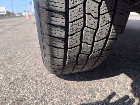 Used 2023 Ford Transit 250 148 High Roof Extended image 43