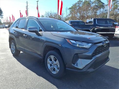 New 2025 Toyota RAV4 XLE w/ Convenience Package image 1