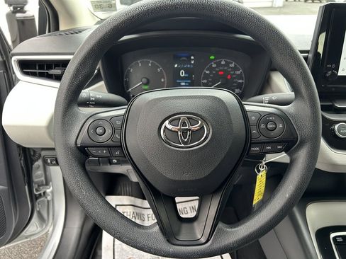 Certified 2025 Toyota Corolla LE image 14