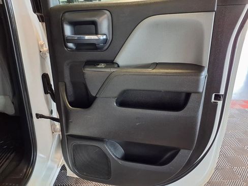 Used 2018 Chevrolet Silverado 1500 W/T w/ Trailering Package RWD image 11