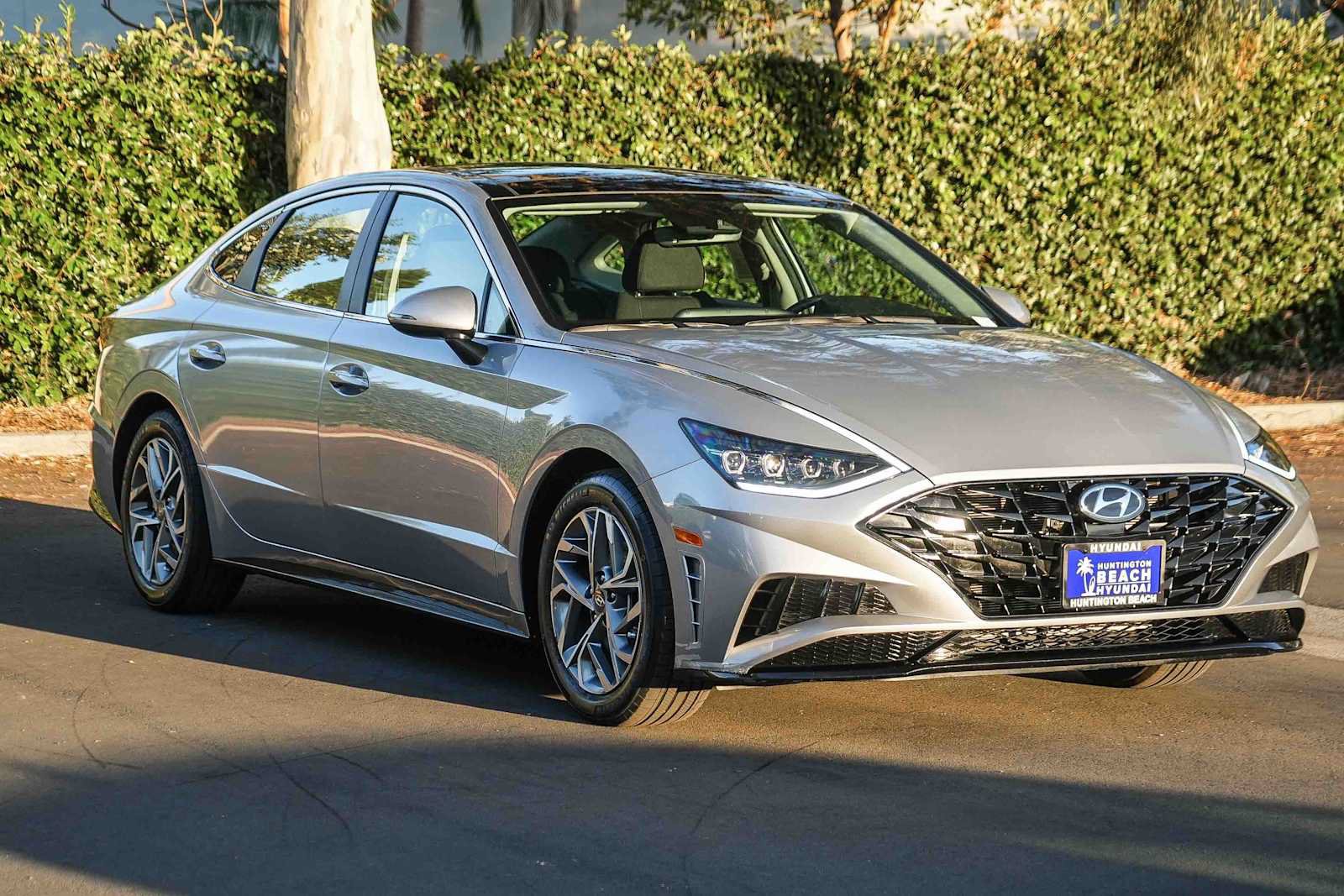 Certified 2023 Hyundai Sonata SEL w/ Convenience Package FWD image 5