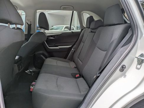 Used 2021 Toyota RAV4 XLE FWD image 14