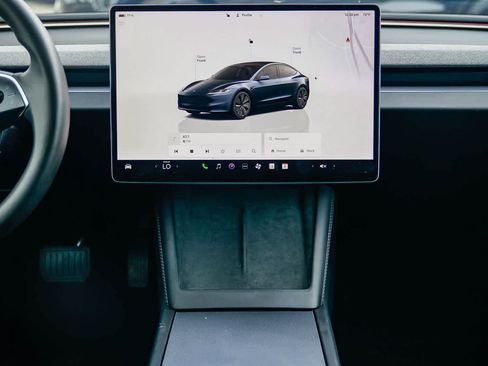 Used 2024 Tesla Model 3 Standard Range RWD image 13