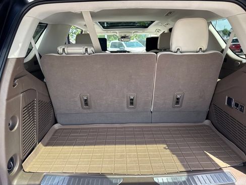 Used 2023 GMC Yukon Denali AWD/4WD image 14