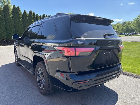 Certified 2026 Toyota Sequoia Platinum AWD/4WD image 6