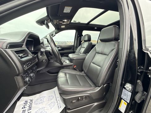 Used 2024 Chevrolet Suburban RST w/ Luxury Package AWD/4WD image 13