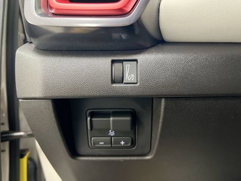Used 2026 GMC Canyon AT4X AWD/4WD image 19