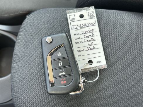 Certified 2025 Toyota Corolla LE FWD image 34