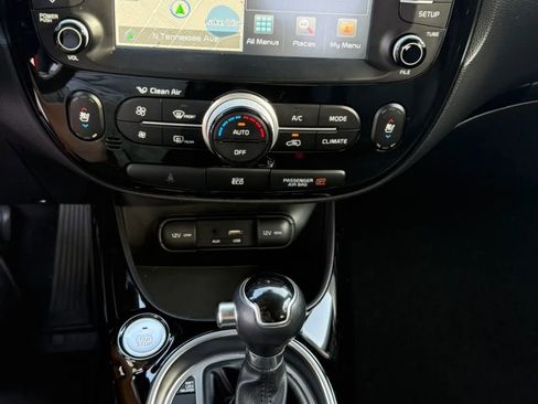 Used 2016 Kia Soul ! w/ Premium Package FWD image 15