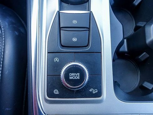 Used 2023 Ford Explorer XLT w/ Equipment Group 202A image 12