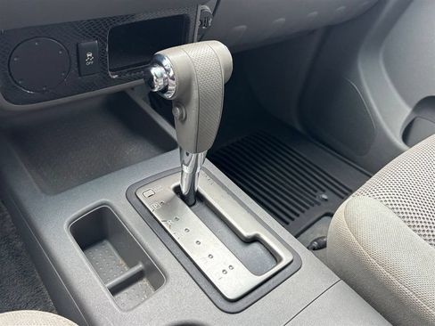 Used 2017 Nissan Frontier SV RWD image 9