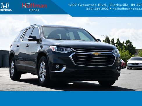 Used 2018 Chevrolet Traverse LT AWD/4WD image 1