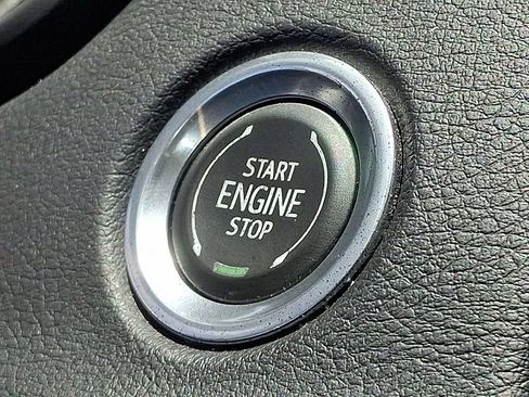 Used 2023 Cadillac XT4 Premium Luxury AWD/4WD image 24