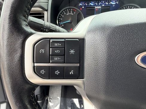 Used 2024 Ford Expedition XLT image 24