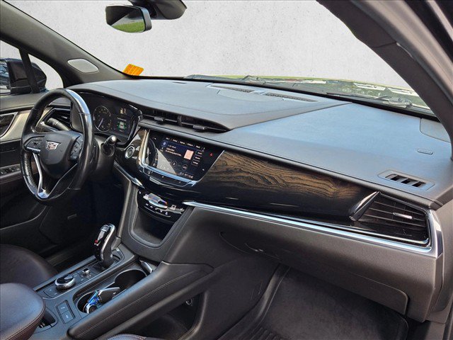 Used 2021 Cadillac XT6 Premium Luxury FWD image 21